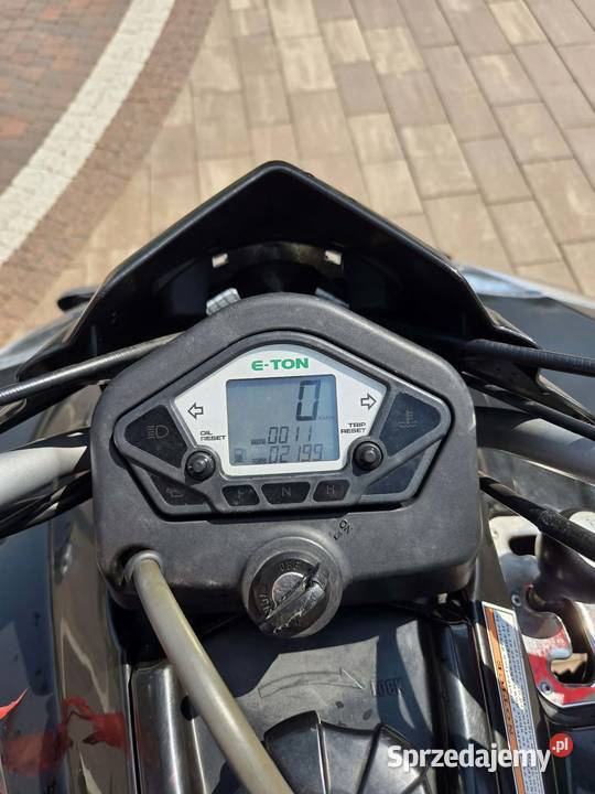 Quad e ton Staszkówka