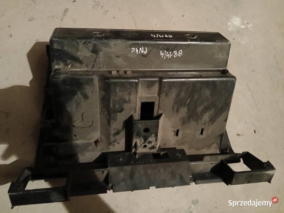 Części do bmw e36 różne schowek klocki emblematy