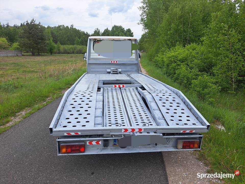 Sprzedam Peugeot Boxer 28 HDI Diesel laweta