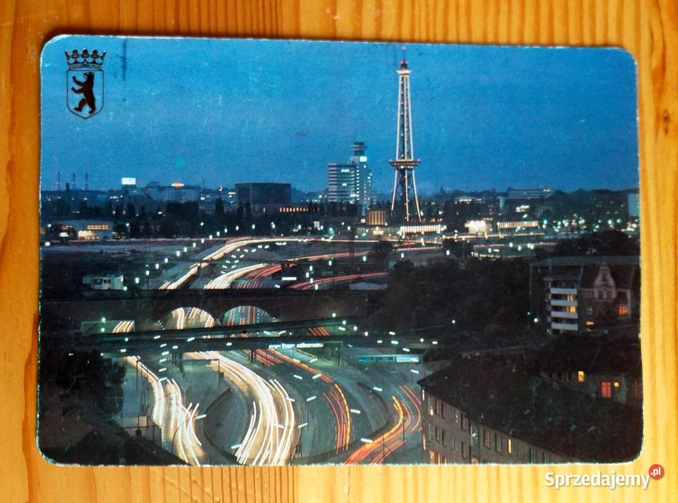 BERLIN WIDOK W NOCY NA WIEŻĘ RADIOWĄ Piszczac