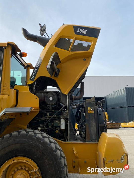 Ladowarka kolowa Volvo L 90 G yez leasing Koparko ładowarki