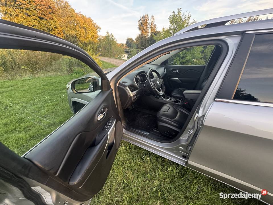JEEP Cherokee KL Overland 22 diesel bezwypadkowy Bydgoszcz