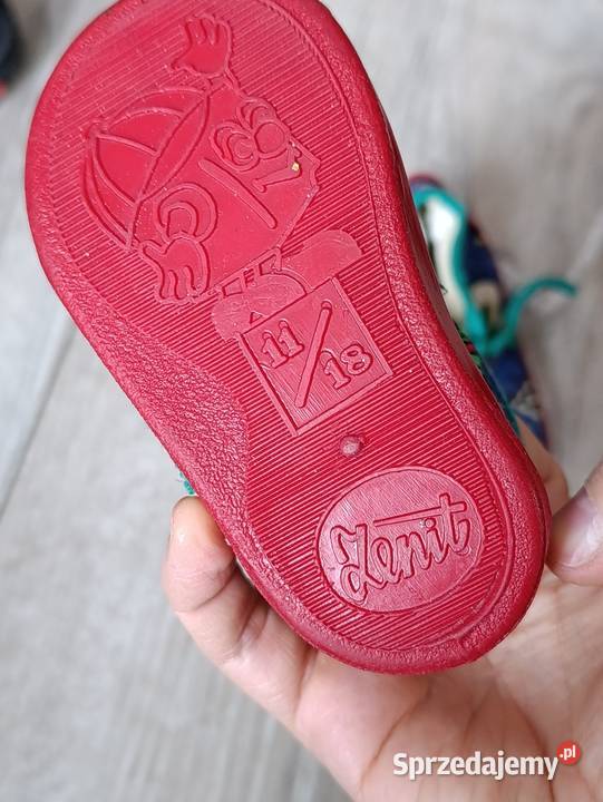 kapcie chłopięce rozmiar 18 długość wkładki 105 wielkopolskie Poznań sprzedam