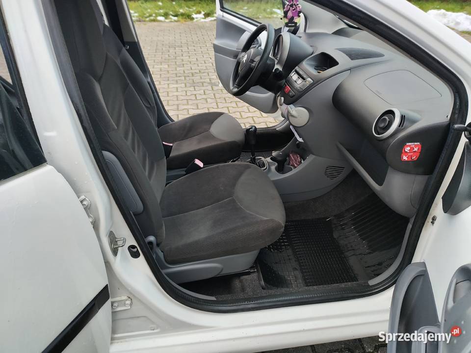 Citroen C1 10 benzynaklimatyzacja 4 drzwi gniazdo AUX C1 Smyków sprzedam