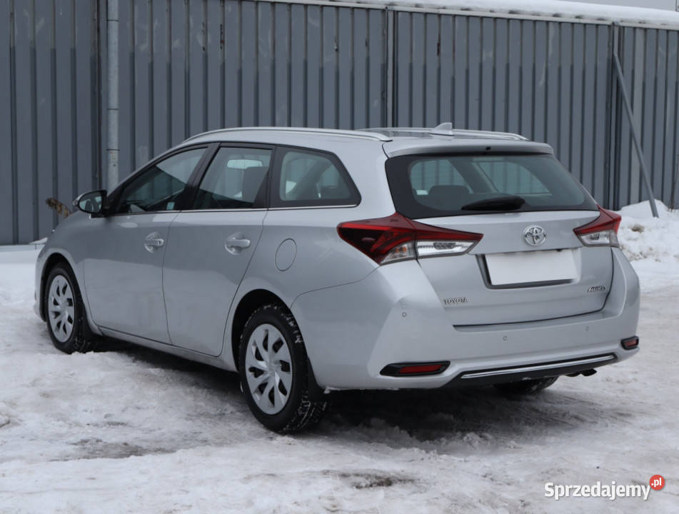 Toyota Auris 16 Valvematic Auris Piaseczno
