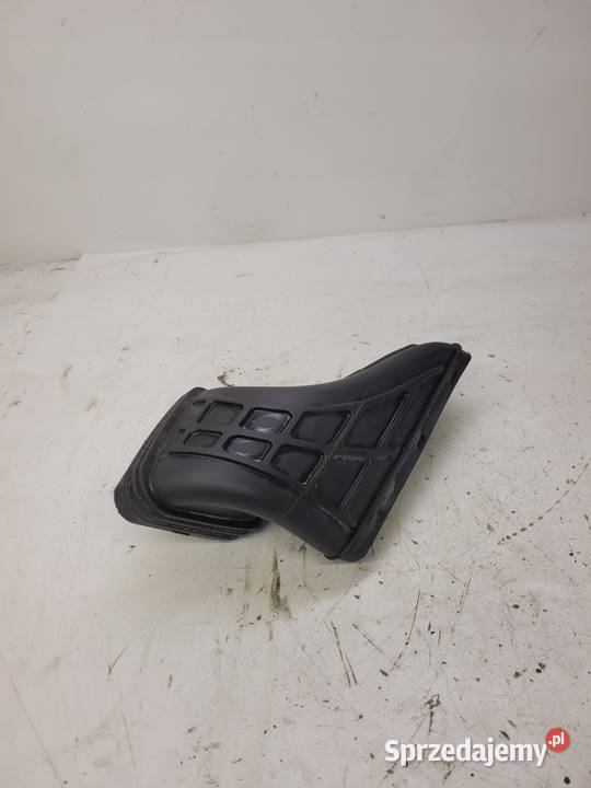 WLOT DOLOT POWIETRZA AUDI Q5 8R 8R0129739A osobowe Przystajń