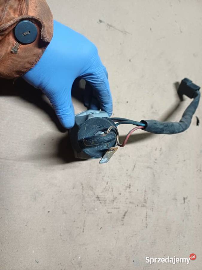 Stacyjka Fiat 126p 125p FSO Polonez Wysyłka Łowicz