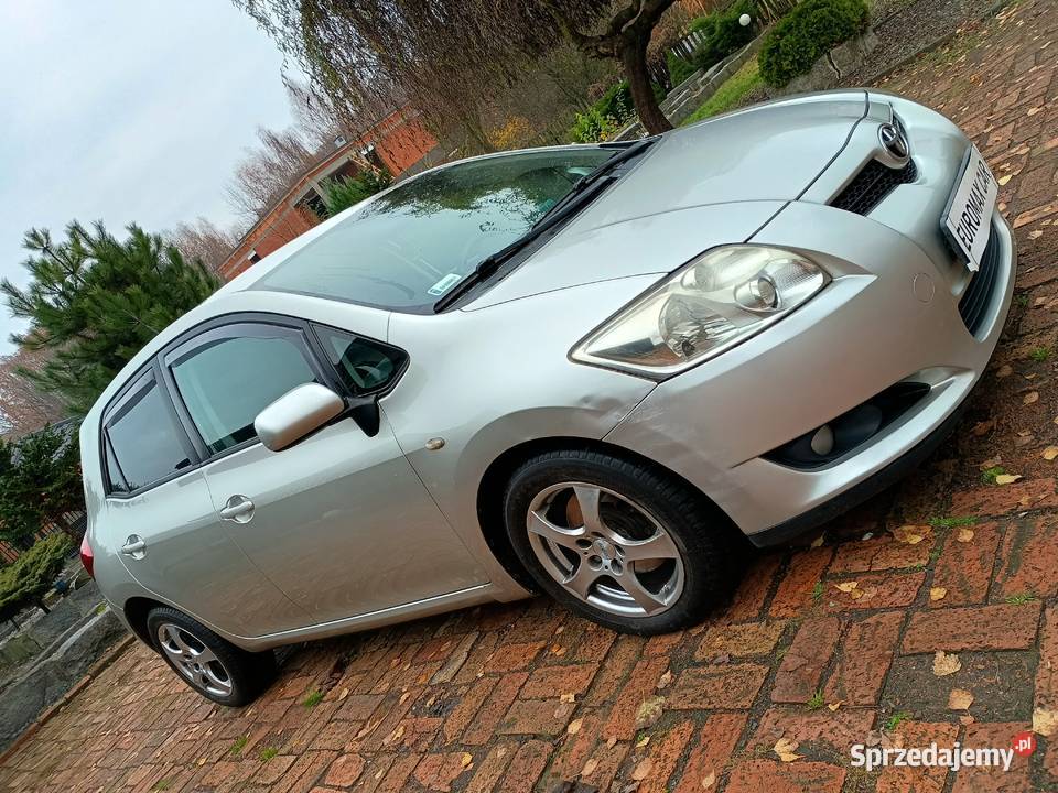 ZADBANY AURIS diesel 20 256000km Ruda Śląska