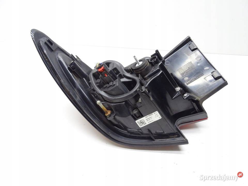 LAMPA PRAWA PRAWY TYŁ TYLNA W BŁOTNIK OPEL ASTRA Lampy tylne małopolskie