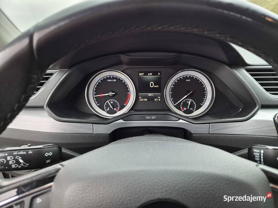 Skoda Superb Skoda Superb 16 TDI DSG 7 2019r Oleśnica