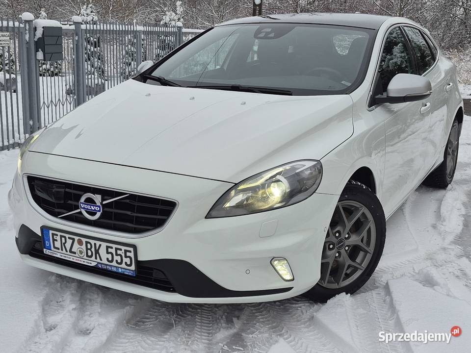 Volvo V40 20 d4 190 RDESIG FULL garażowany
