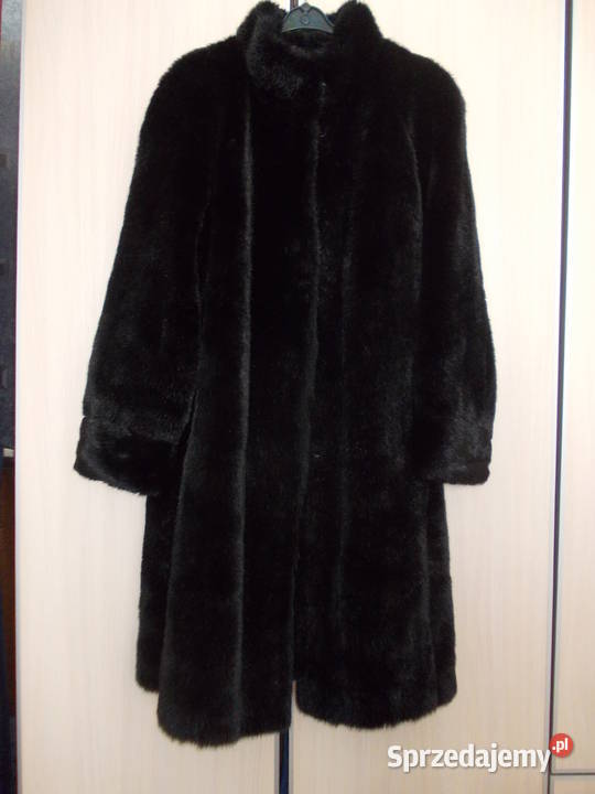 Futro czarne sztucznego tworzywa Dąbrowa Górnicza