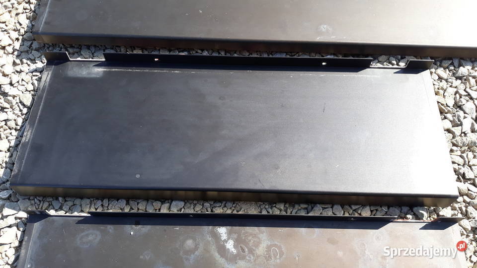 Parapety zewnętrzne aluminiowe kolor brązowy małopolskie