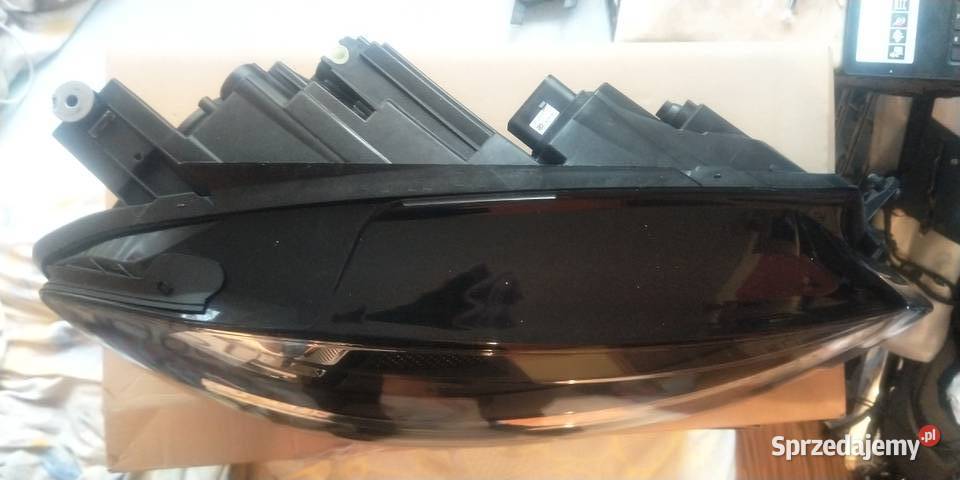 VW Golf VII lampa przednia prawa H7 Łódź