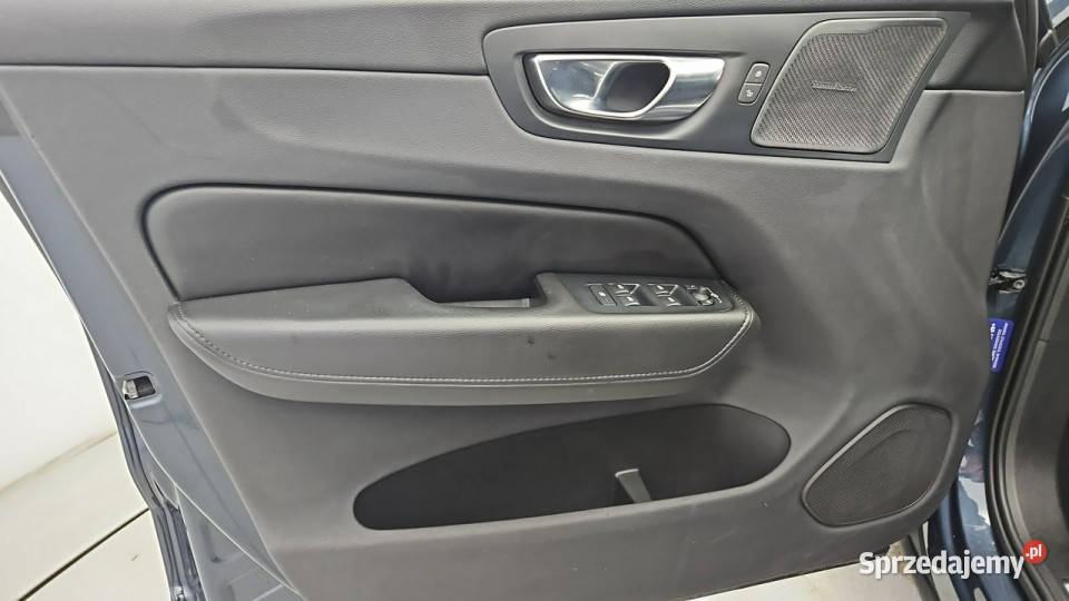Volvo XC 60 B5 B AWD Core aut Z Polskiego Salonu bluetooth Warszawa sprzedam