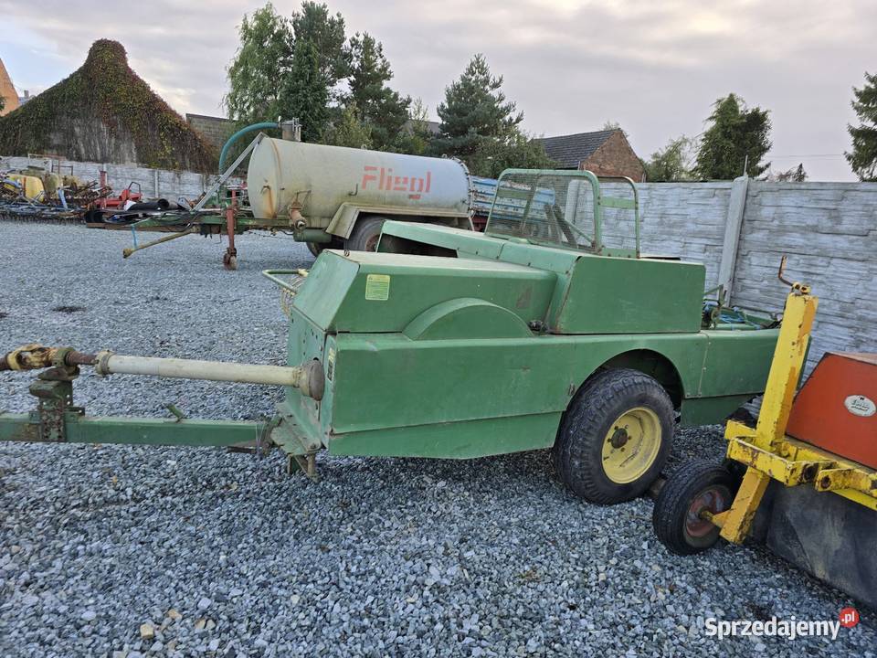 Prasa do słomy kostka JOHN DEERE łódzkie