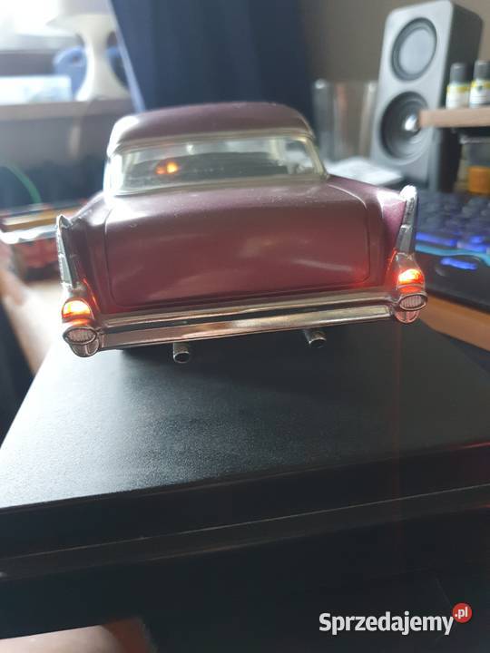 1957 CHEVROLET BEL AIR 118 metalowy światła Radlin