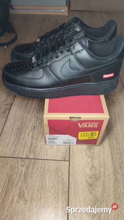NIKE AIR FORCE 1 SUPREME Warszawa