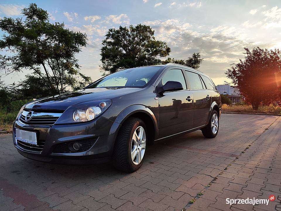 Sprzedam Opel Astra limited edition 111; 1.6 benzyn 2010r.