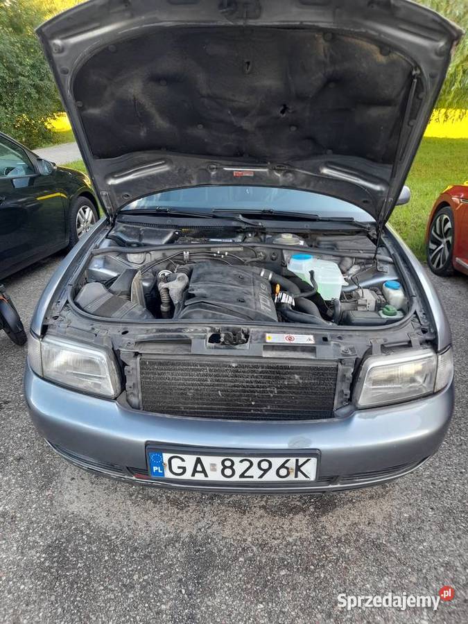 Sprzedam audi a4 b5 19 tdi avant uszkodzony do ABS A4 Gdynia