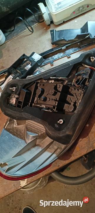 Lampa tylna Mercedes osobowe Częstochowa