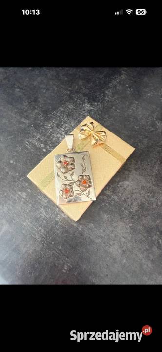 Zawieszka srebrnaz Granatem Skarżysko-Kamienna sprzedam