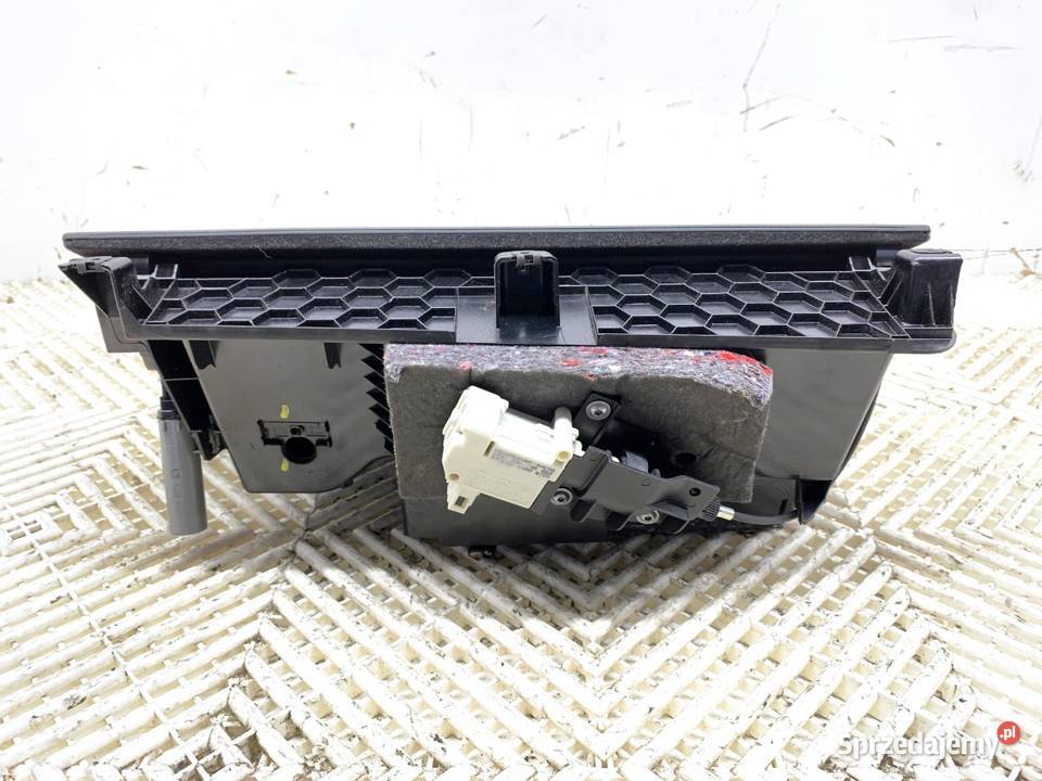 SCHOWEK PASAŻERA AUDI Q7 4L Hatchback 0616 PÓŁKA Schowki, półki sprzedam