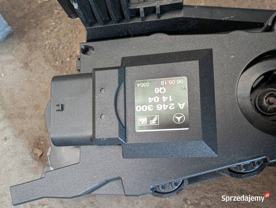 Pedał gazu gla A 246 300 14 04 nowy sprzedam