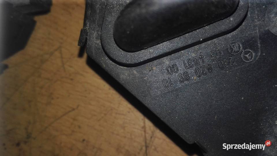 Mercedes panel sterowania fotelem 2108208910