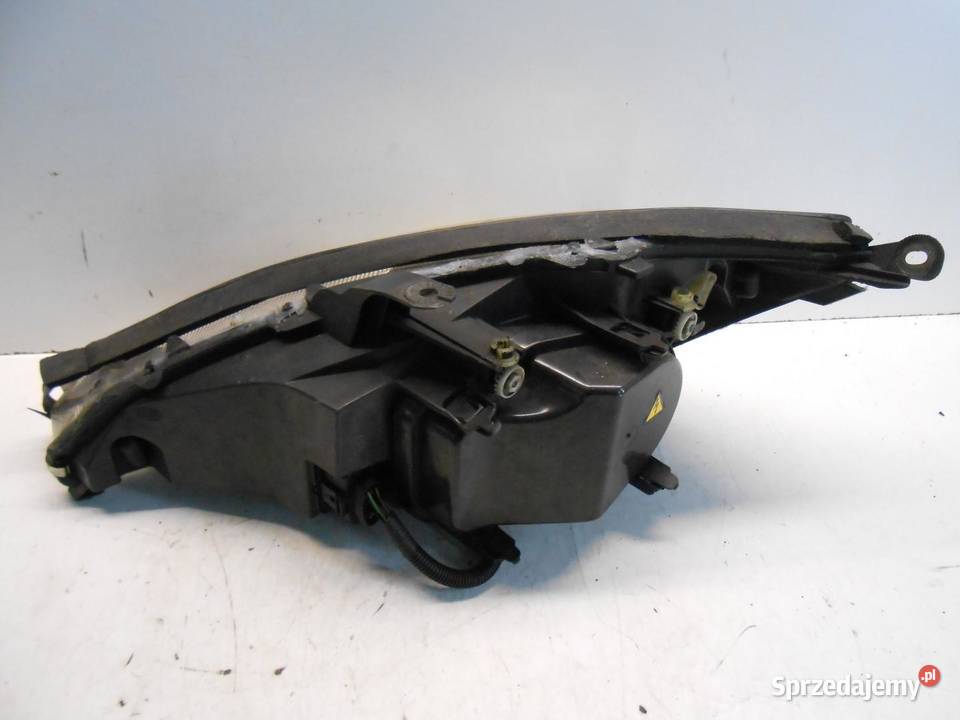 LAMPA PRAWA PRZEDNIA PRZÓD XENON FORD FOCUS MK1