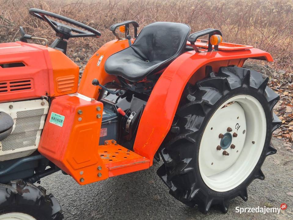 Traktorek traktorek KUBOTA B1600D 16 44 Małuszyn