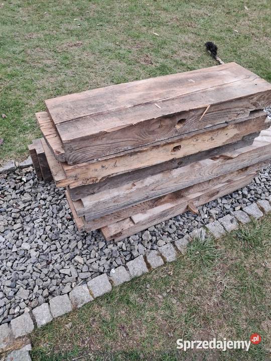 Stare drewno rozbiórkowe