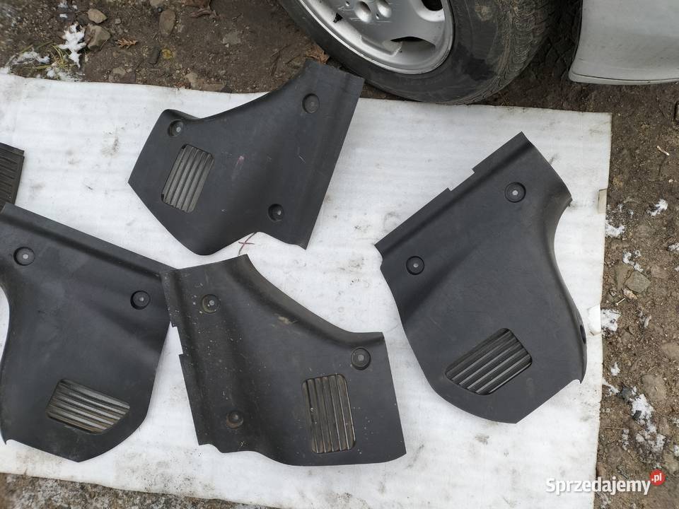 MONDEO MK2 MK 2 Sedan hatchback plastik osobowe