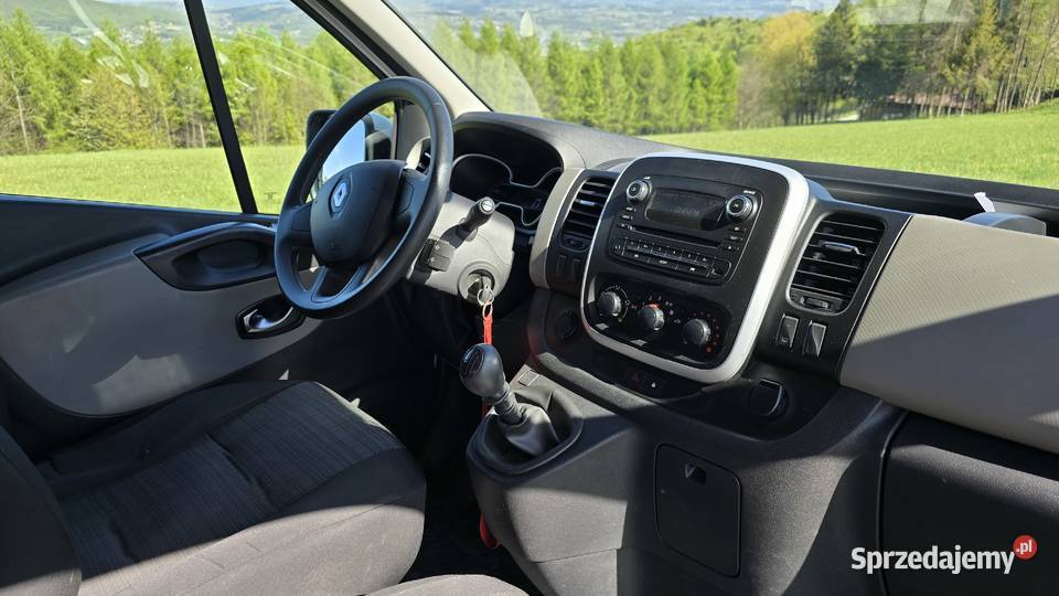 Renault Trafic 9osobowy