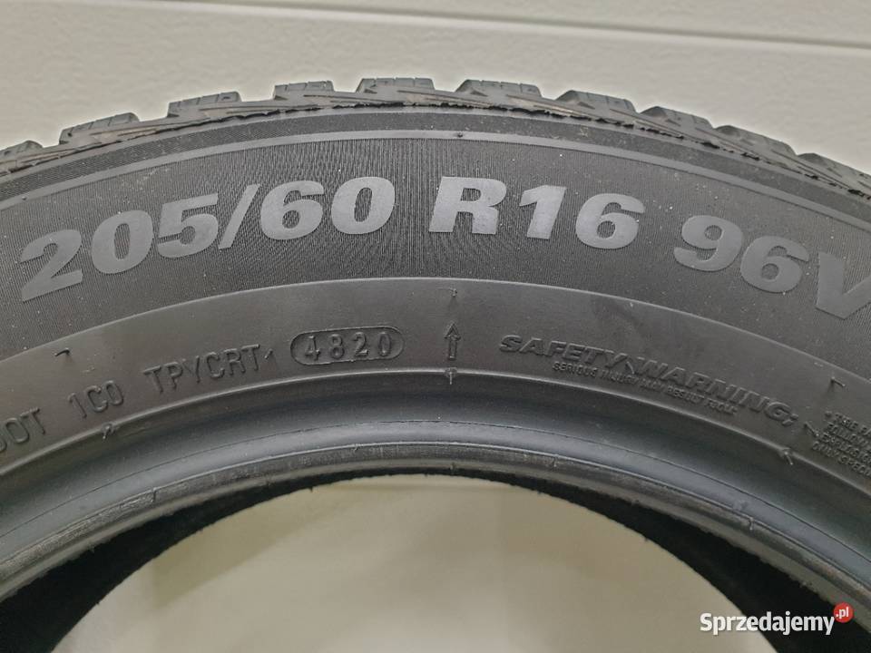 Komplet opon wielosezonowych Kumho Solus 4S w małopolskie Chrzanów