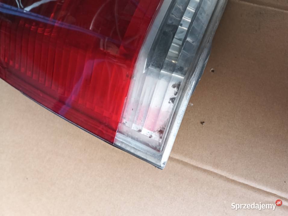 Tylne lampy Opel Vectra C sedanhatchback osobowe Ostrołęka
