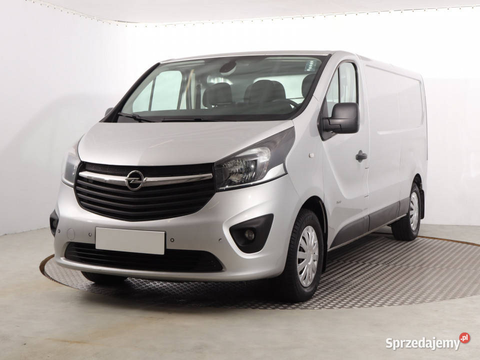Opel Vivaro 16 BiCDTI światła przeciwmgielne Katowice sprzedam