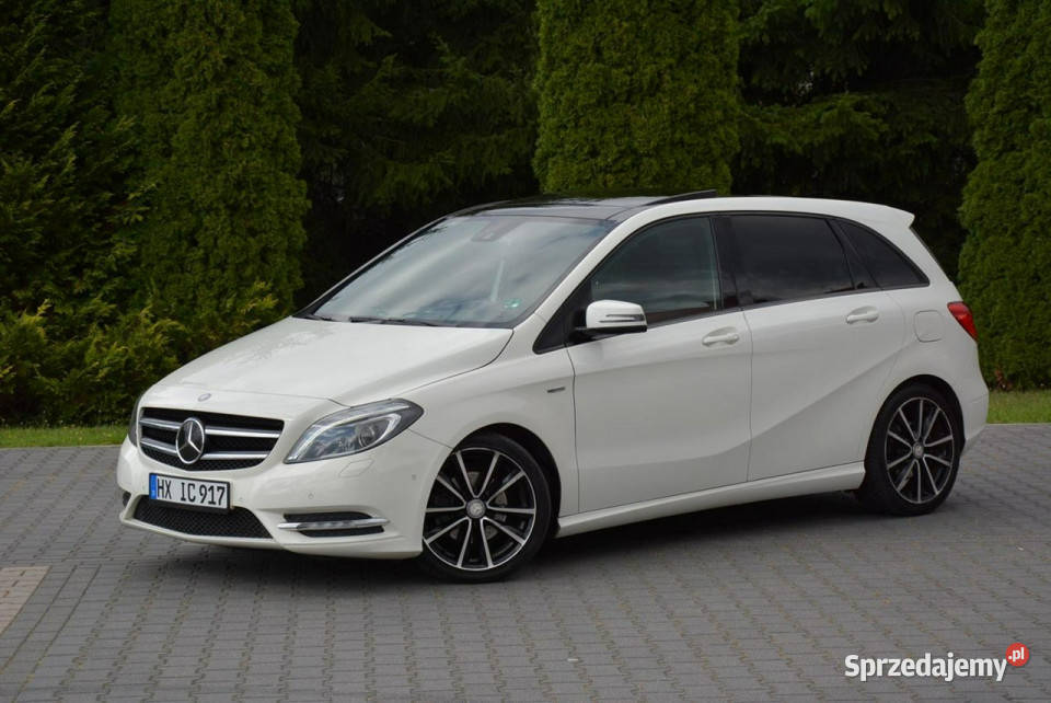 Mercedes B 180 Panorama LED BiXenon Navi Kamera Ostrów Mazowiecka