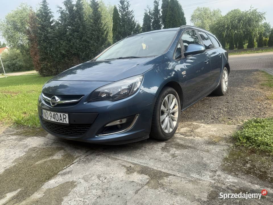 Astra j 14 turbo 120 2013r 28400km Olsztyn