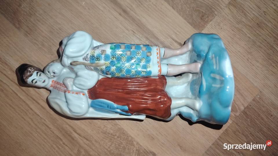 Sprzedam figurkę porcelanową ręcznie malowane