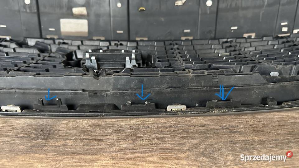 VOLVO XC60 II ATRAPA GRILL RDESIGN osobowe