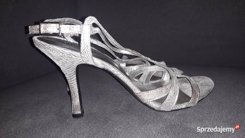 Srebrne sandałki szpilki kellykatie Rozmiar 41 Sandały i klapki Nisko