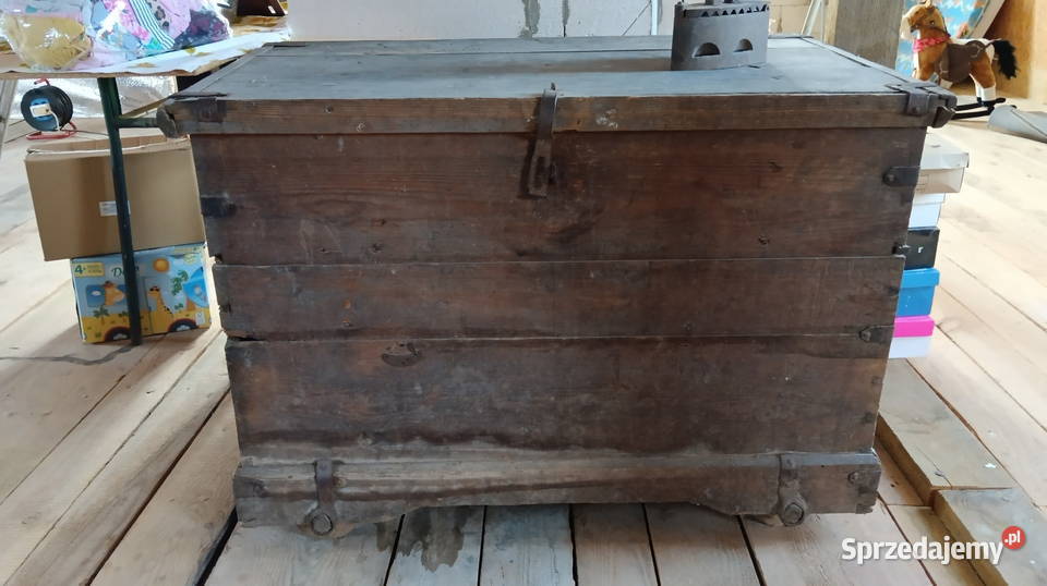 Sprzedam kufer zabytkowy odbiór osobisty Meble
