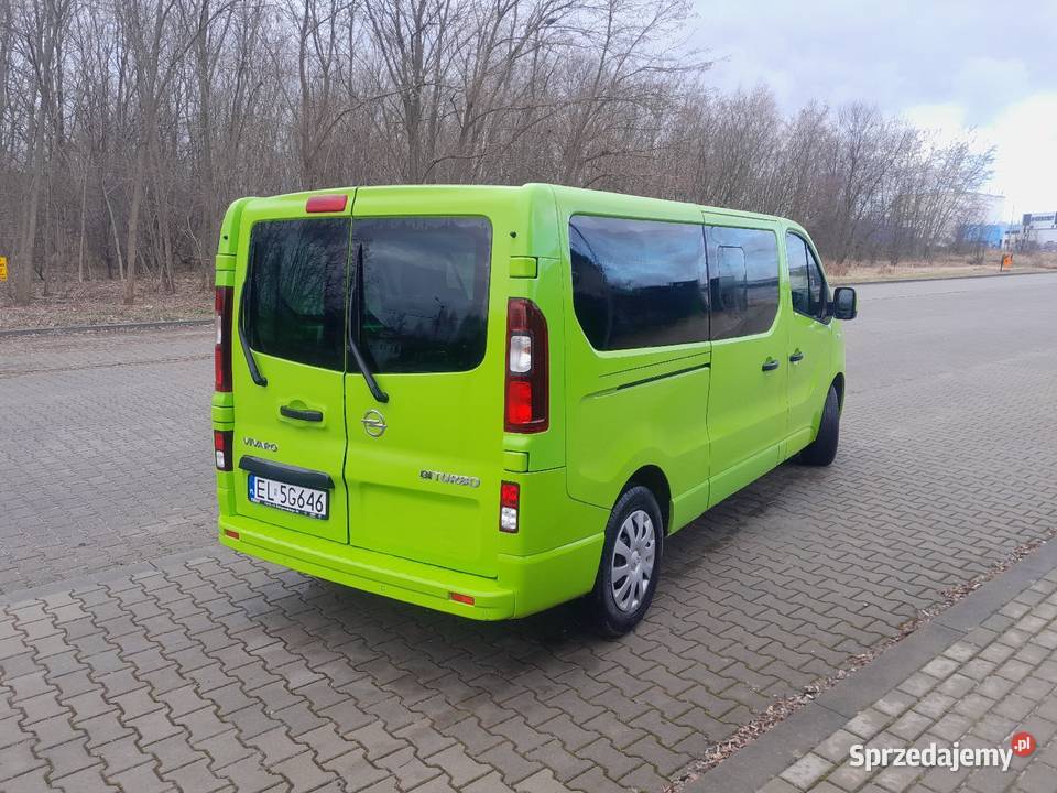 Opel Vivaro 9 osób 16 biturbo nie trafic scudo wielofunkcyjna kierownica Ozorków