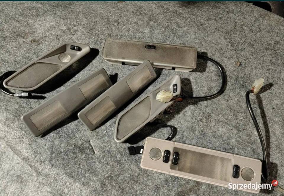Lampki oświetlenie kabiny BMW E34 kombi lift śląskie Żory sprzedam