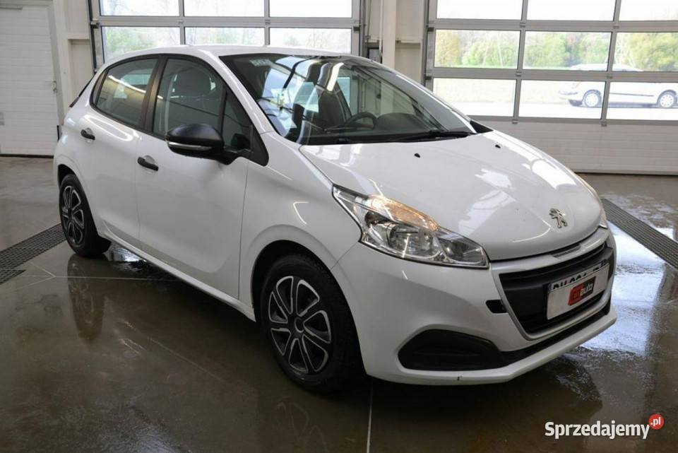 Peugeot 208 16 HDi 100 KLIMATYZACJA radio 208
