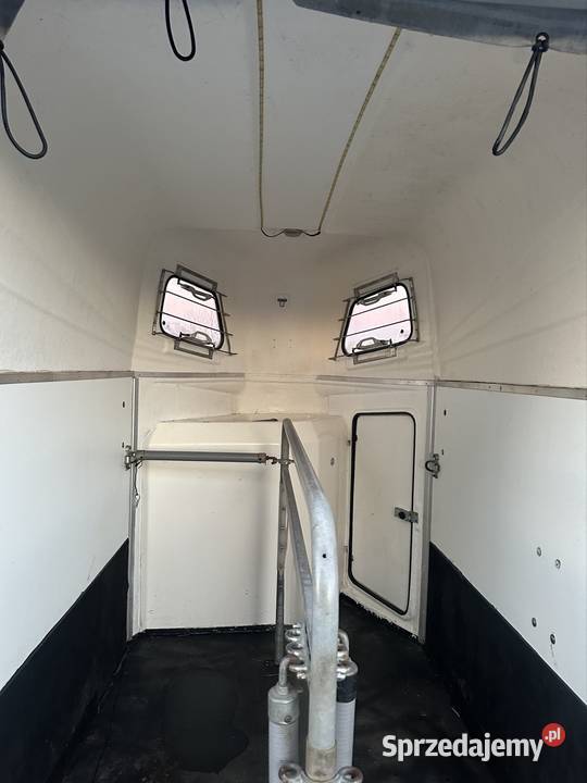 Przyczepa do przewozu 2 koni dmc 1300 kat B Mokra