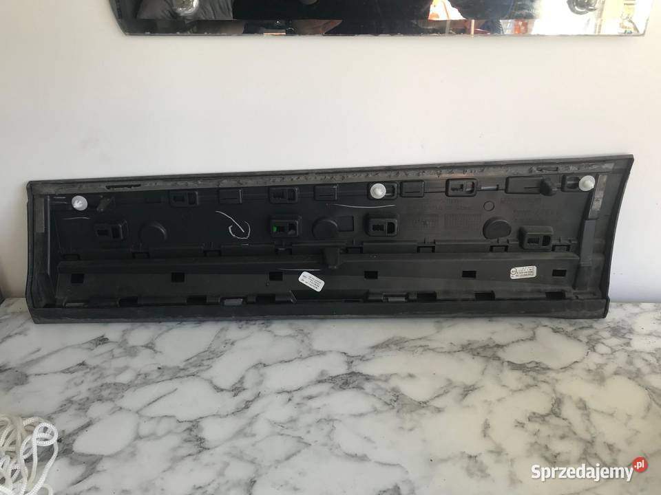 Listwa drzwi prawy tył Audi q5 80A FY 1721 osobowe Kolno