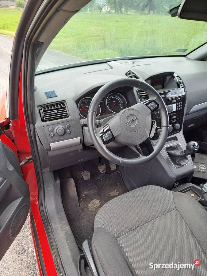Zafira 17 2012r 4/5 Samochody osobowe Chocznia sprzedam