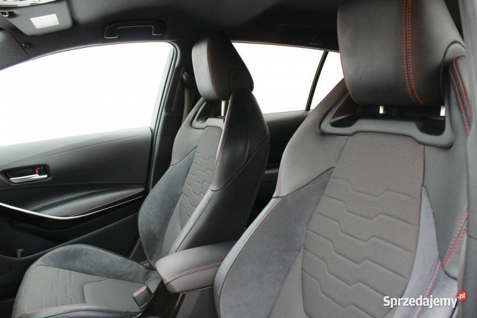 Toyota Corolla SELECTION 18 HYBRID Salon Polska Corolla Włocławek